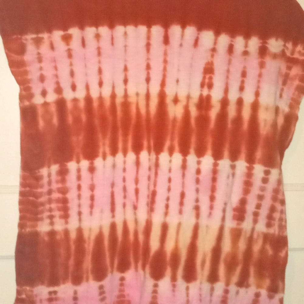 Size medium universal thread brand woman's cut off shirt